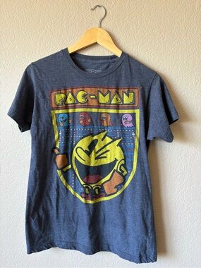 Vintage Pac-Man Grey Tshirt Small Retro 90s Retro